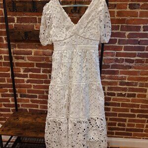 Endless Rose size L Ivory Dress